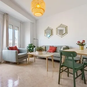 solsuite-apartment-malaga-center.hotelsinnerja.org/